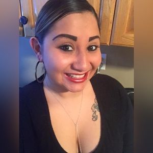 Meet your Posher, Nanci